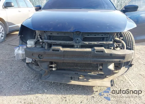 2013 Volkswagen Jetta 2.0L S z USA, uszkodzony, nr VIN 3VW2K7AJ4DM369611